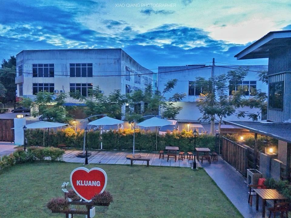 Kluang Container Swimming Pool Hotel Eksteriør bilde