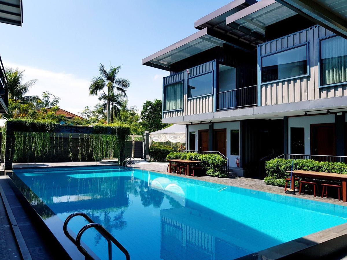 Kluang Container Swimming Pool Hotel Eksteriør bilde