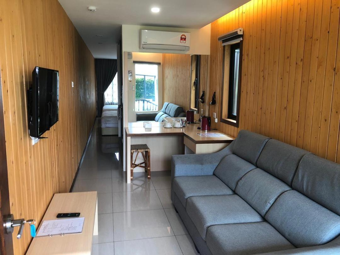 Kluang Container Swimming Pool Hotel Eksteriør bilde