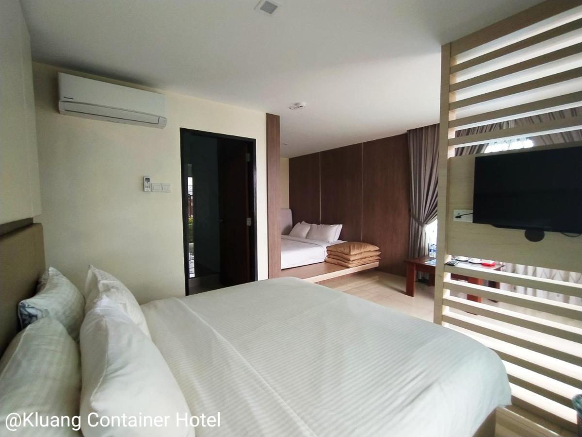 Kluang Container Swimming Pool Hotel Eksteriør bilde